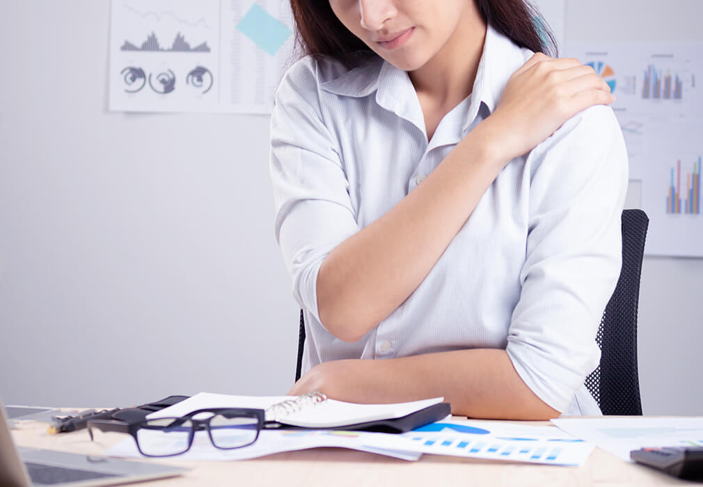 อาการอะไรบ้างนะที่เข้าข่ายเป็น ออฟฟิศ ซินโดรม (Office Syndrome) อาการอะไรบ้างนะที่เข้าข่ายเป็น ออฟฟิศ ซินโดรม (Office Syndrome)